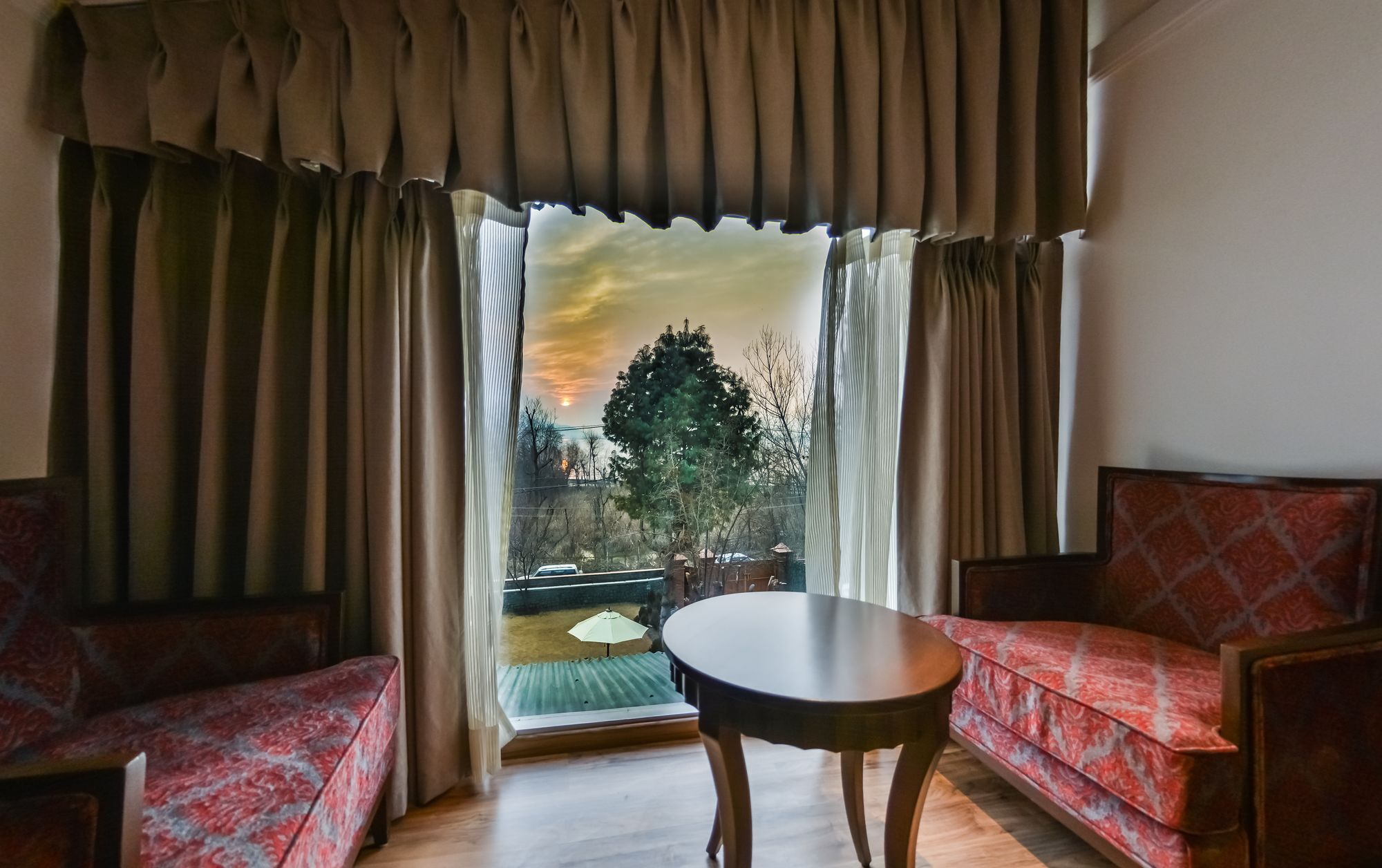 Hotel Metropolis Srīnagar Exteriér fotografie